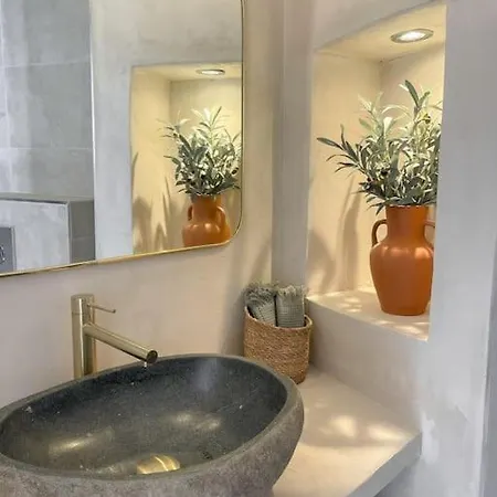Au Coeur Du Vieil A 200m Des Plages, Superbe Appartement *