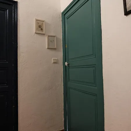 Au Coeur Du Vieil A 200m Des Plages, Superbe Apartman Antibes