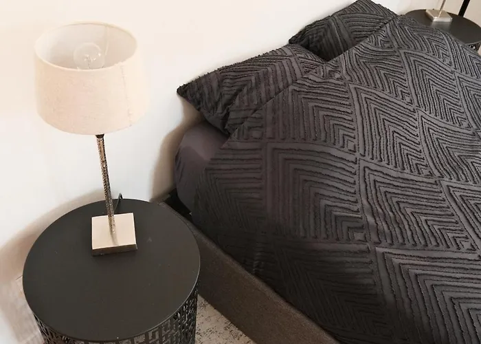 Apartman Au Coeur Du Vieil A 200m Des Plages, Superbe