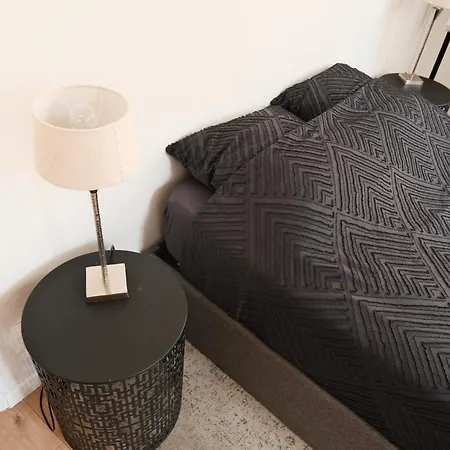 Appartement Au Coeur Du Vieil A 200m Des Plages, Superbe