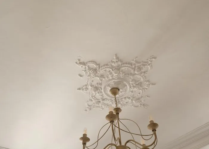 Au Coeur Du Vieil A 200m Des Plages, Superbe * אנטיב