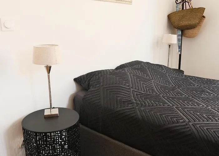 Apartamento Au Coeur Du Vieil A 200m Des Plages, Superbe *