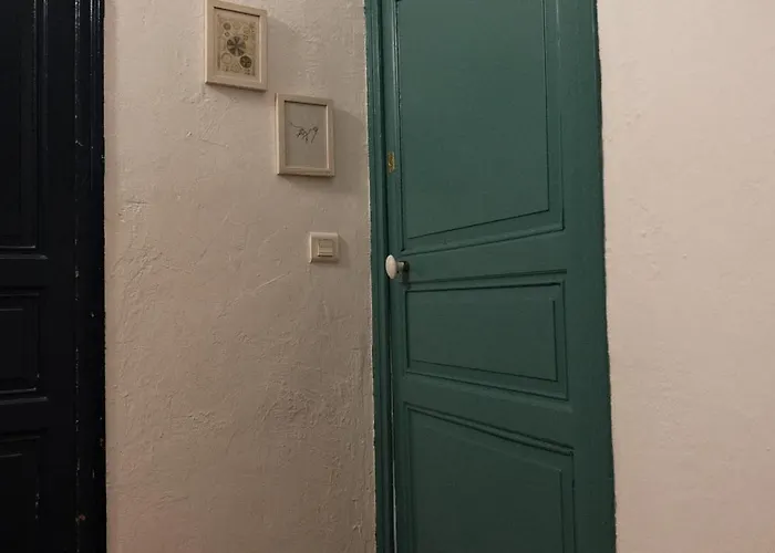 Au Coeur Du Vieil A 200m Des Plages, Superbe Apartamento Antibes