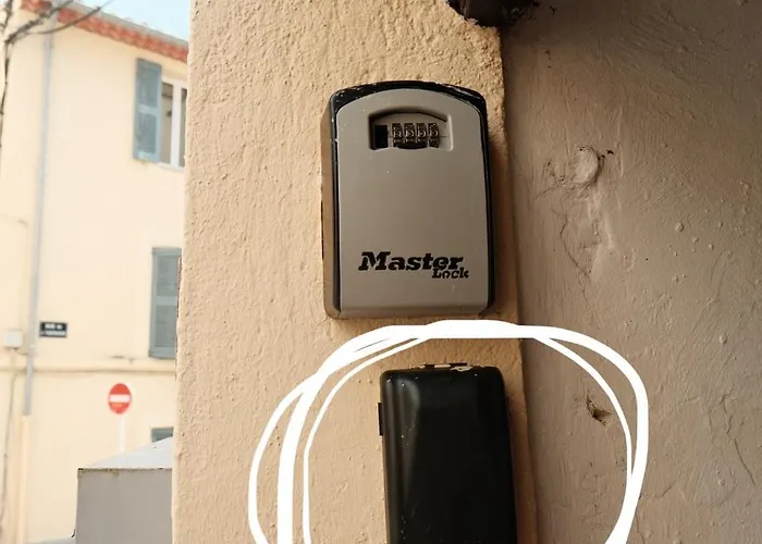 דירה Au Coeur Du Vieil A 200m Des Plages, Superbe אנטיב