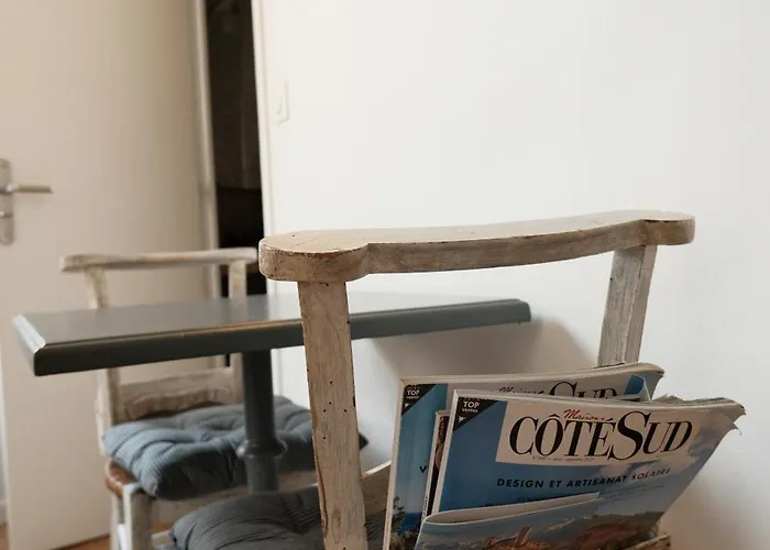 Au Coeur Du Vieil A 200m Des Plages, Superbe *