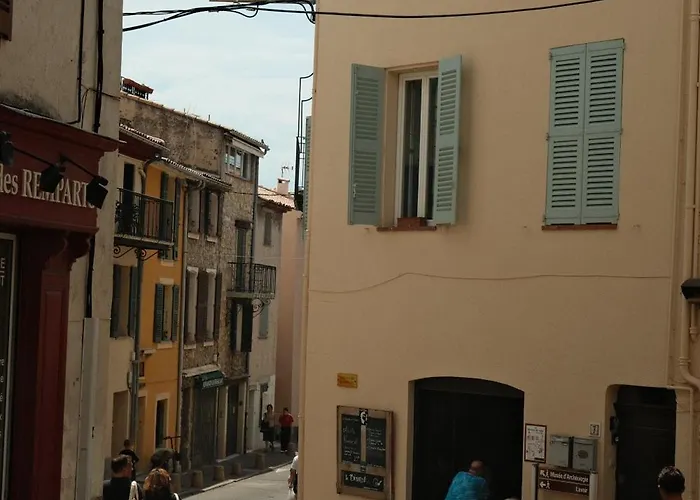 Au Coeur Du Vieil A 200m Des Plages, Superbe